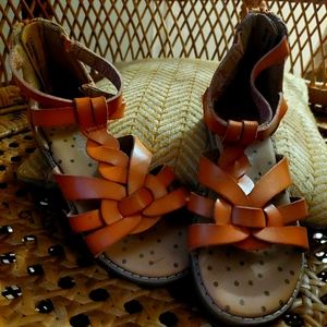 Cat and Jack sandels